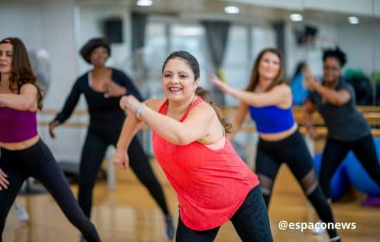 Zumba en casa: descubre la alegría del baile